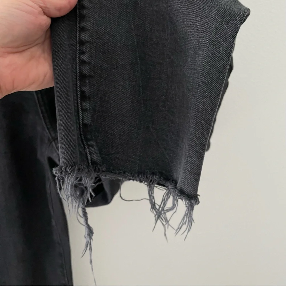 Old Navy O.G. Straight high rise black wash raw hem size 14 - Picture 7 of 8